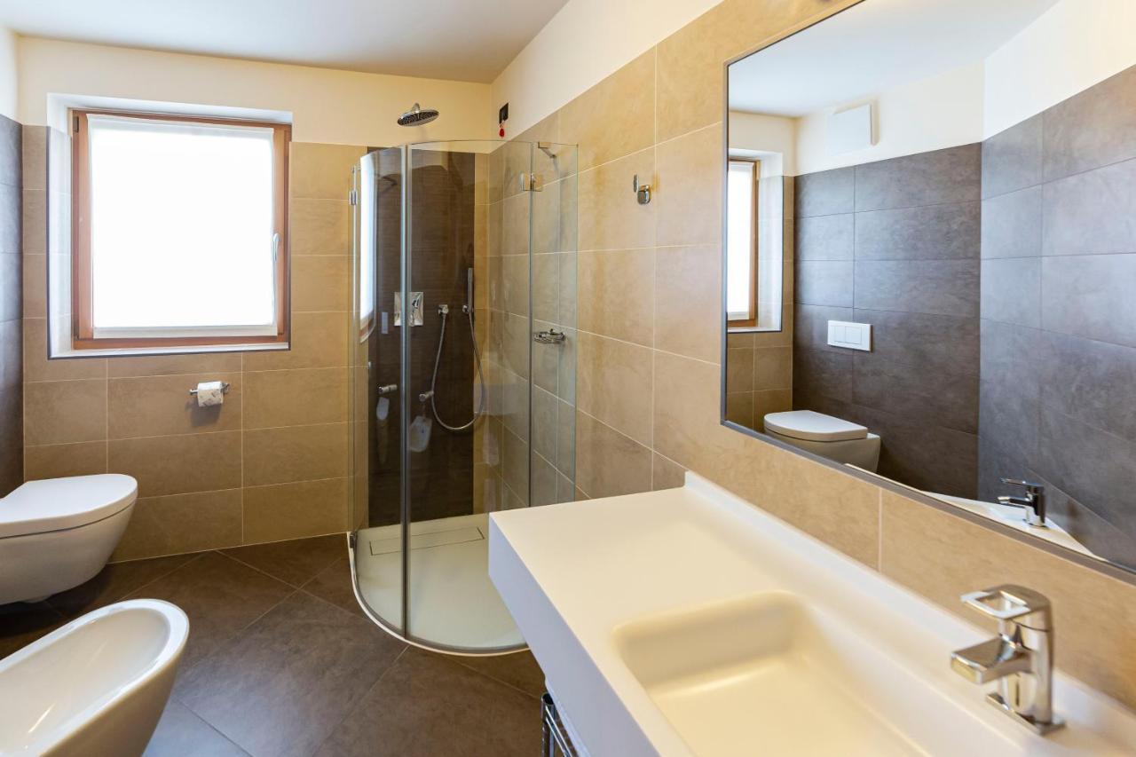 Hotel Garnì Paradisi - Wellness&Spa Mezzano Exterior foto